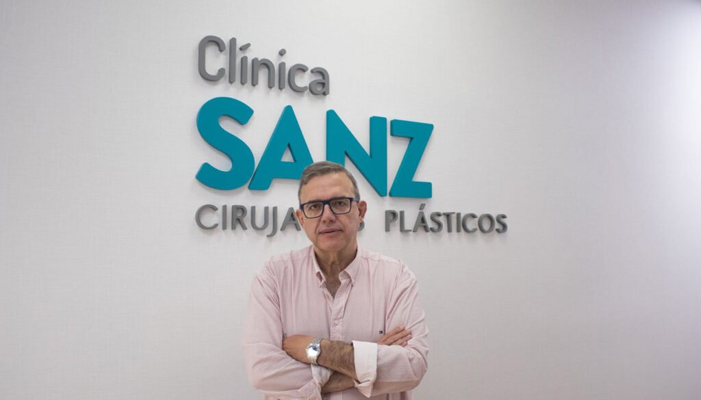 Dr. Juan Ramón Sanz Giménez-Rico, cirujano plástico