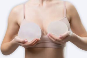 20 Preguntas Frecuentes sobre la Cirugía de Aumento de Pecho: Todo lo que Debes Saber