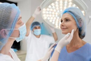 Tipos de cirugía estética según la edad