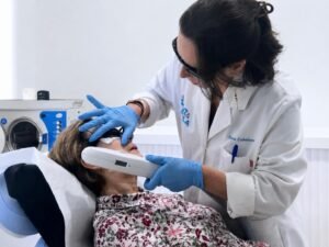 IPL para manchas y rejuvenecimiento facial: cuándo aparece el daño solar, cómo prevenirlo y su solución médica