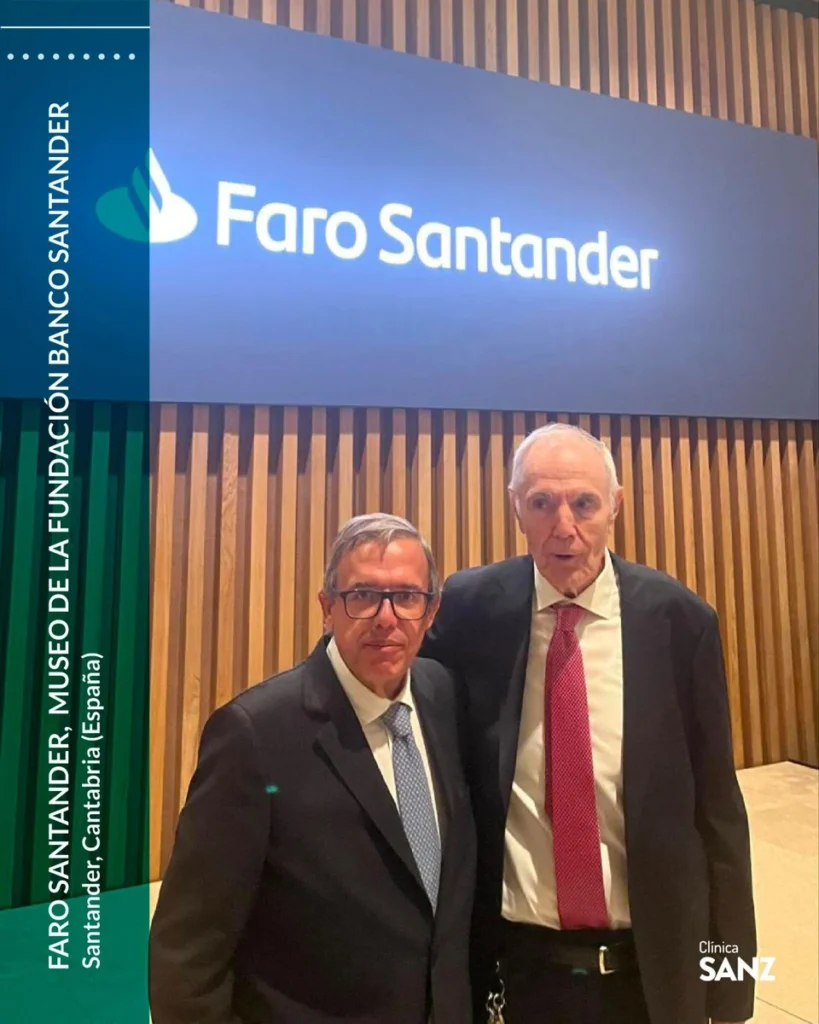El Dr. Sanz visita el nuevo centro cultural Faro Santander — fotografía 1